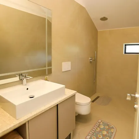 Micaj Luni Guest house